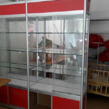 玻璃精品货架价格、批发与厂家选择指南
